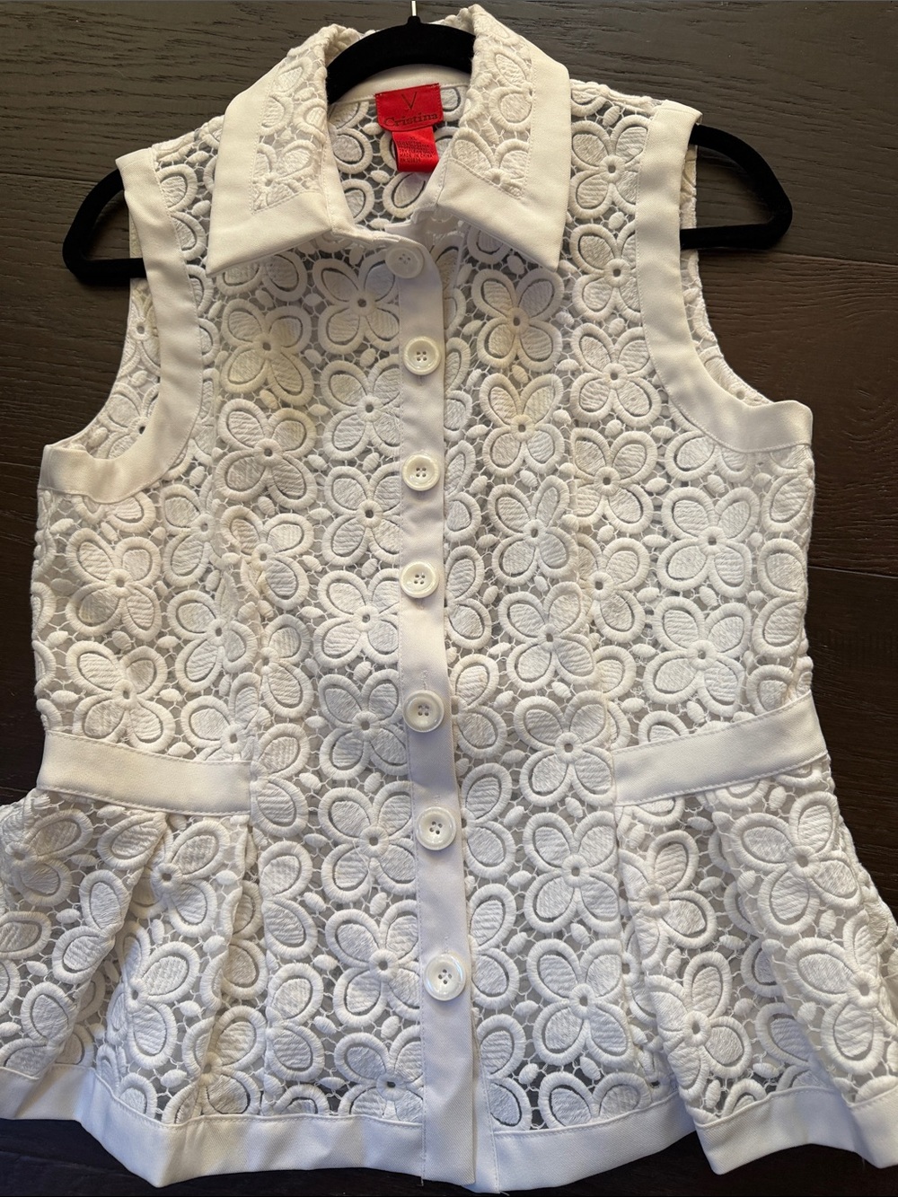 White Floral Lace Button-Front Sleeveless Top by Vchristina